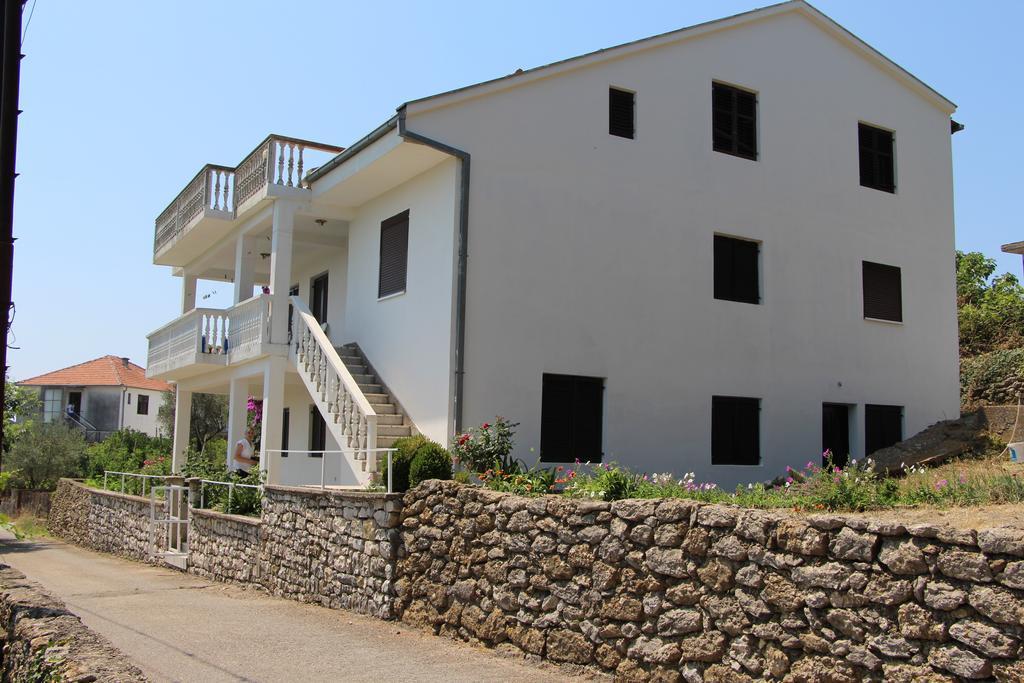 Apartment Dragovic Ulcinj Bilik gambar