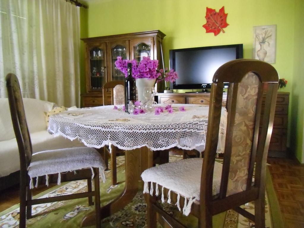 Apartment Dragovic Ulcinj Bilik gambar